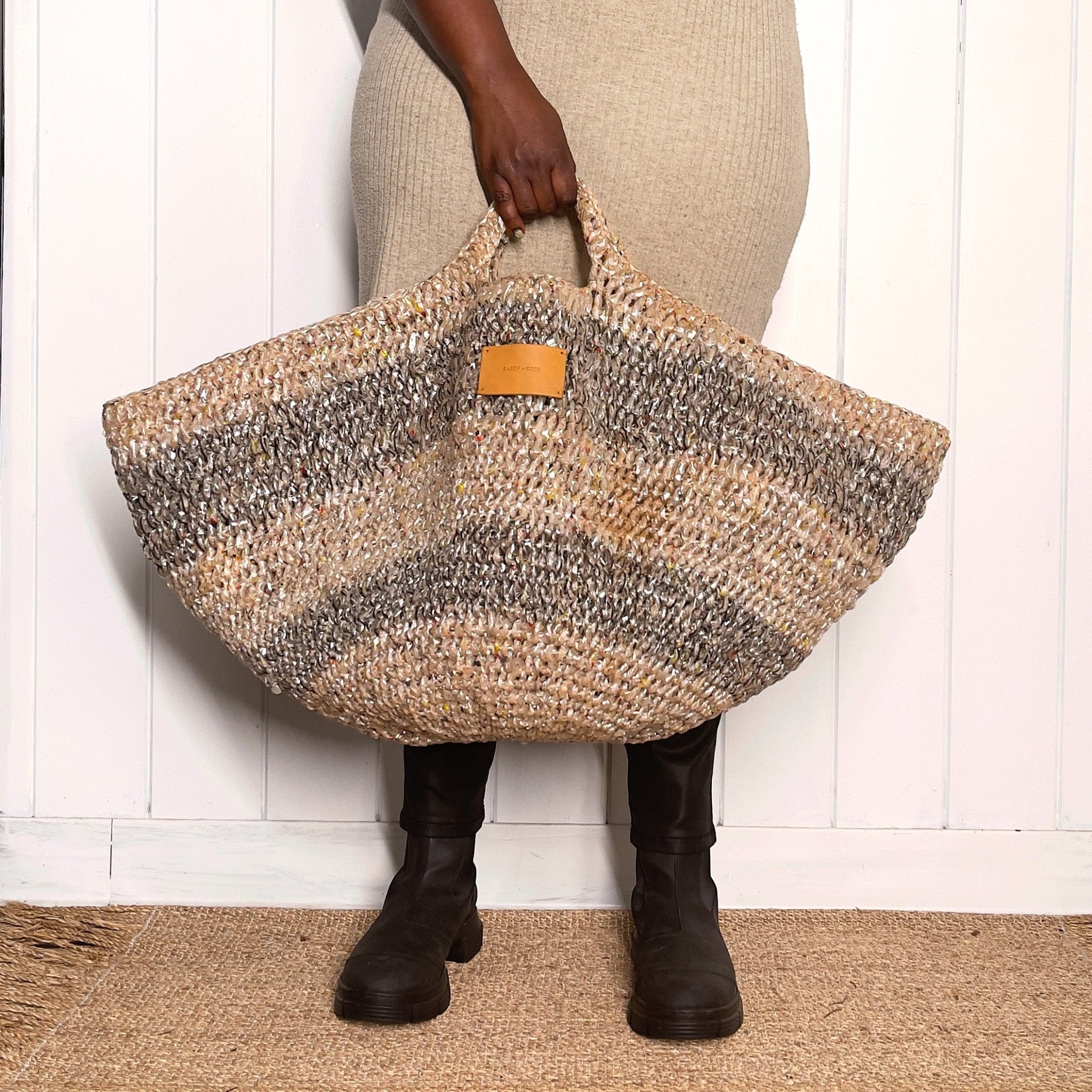 Mini-Bella Bucket Bag: Cowhide Tan